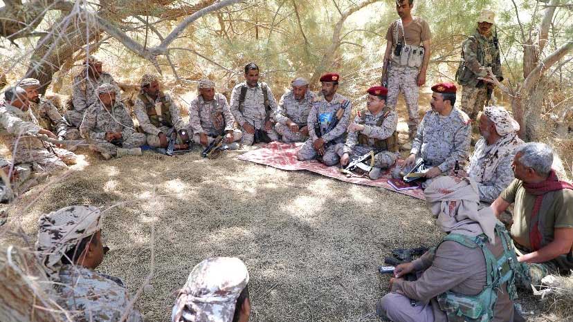 وزير الدفاع محمد المقدشي يتفقد جبهات القتال في نهم