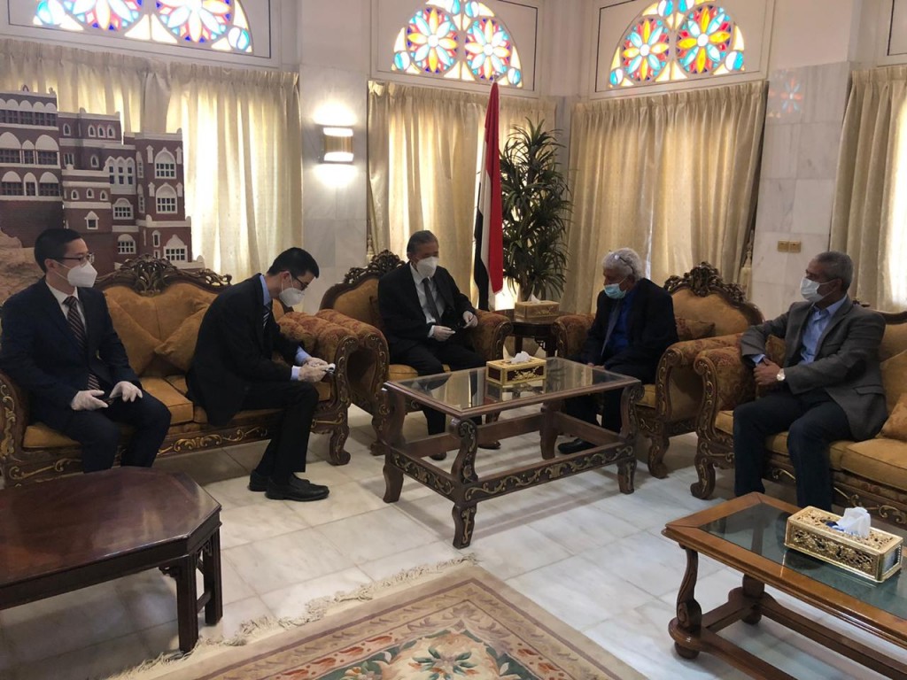 وزير الصحة ناصر باعوم