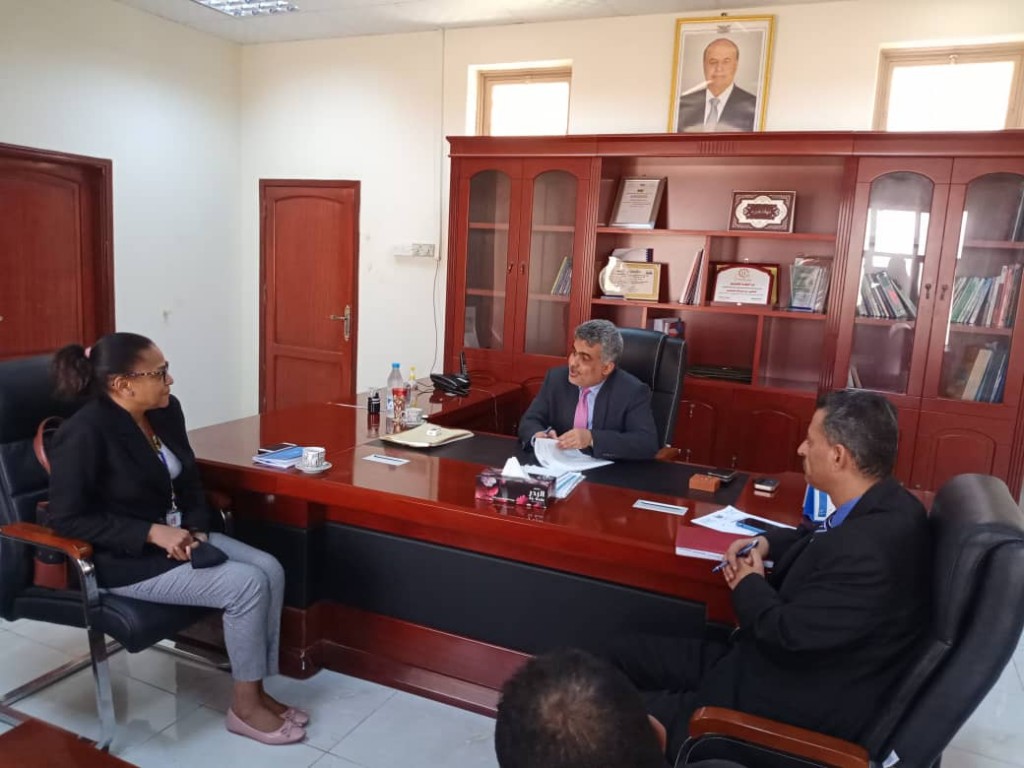 وزير التخطيط والتعاون الدولي خلال اللقاء