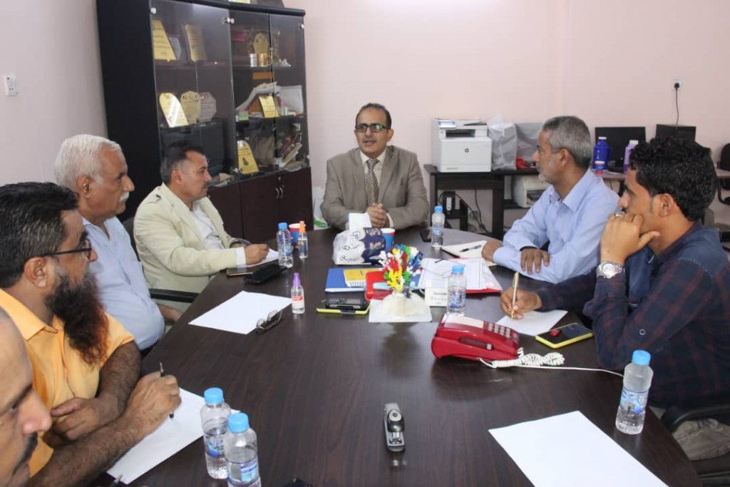 وزير الصحة خلال الاجتماع