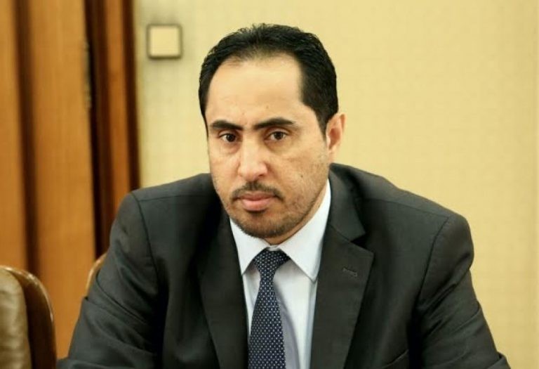 وزير الشباب والرياضة