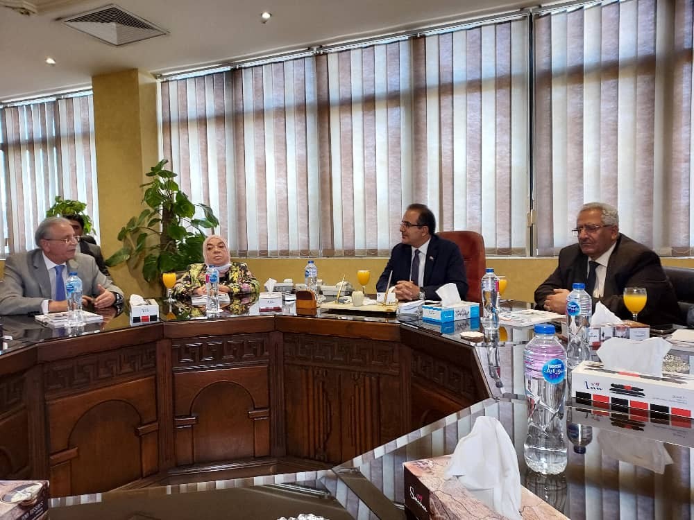 وزير الصحة خلال اللقاء