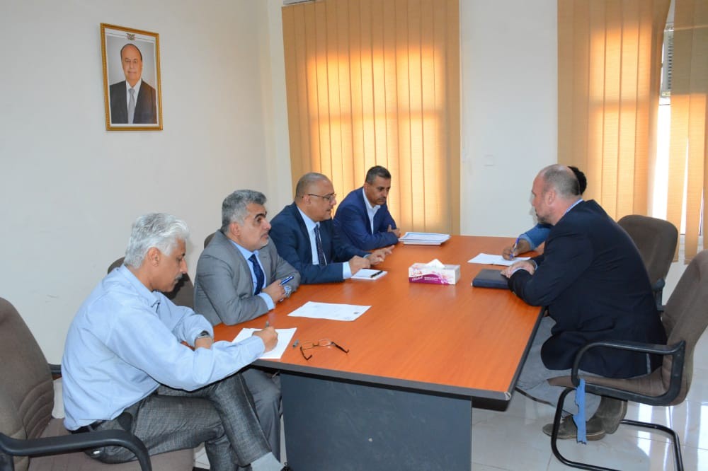 وزير التخطيط والتعاون الدولي د. واعد باذيب يلتقي في عدن منسق الشؤون الإنسانية للأمم المتحدة في عدن (الأوتشا) رينيه نينهاوس