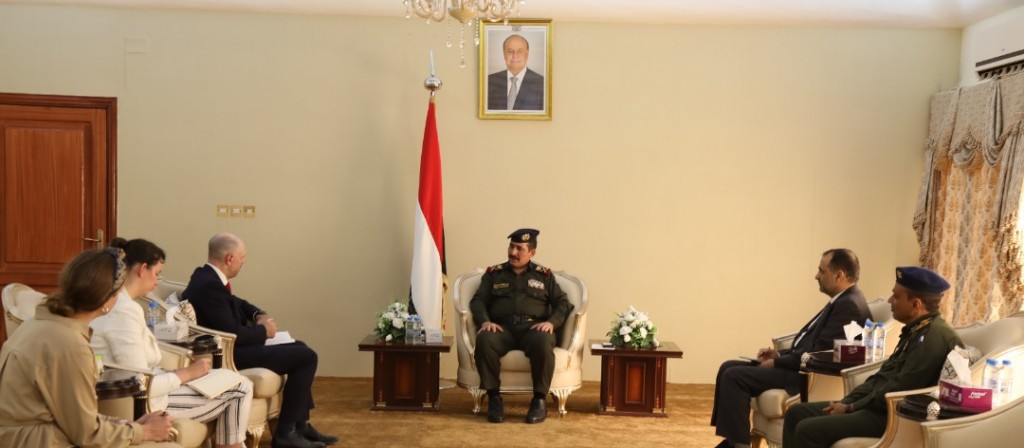 وزير الداخلية خلال اللقاء