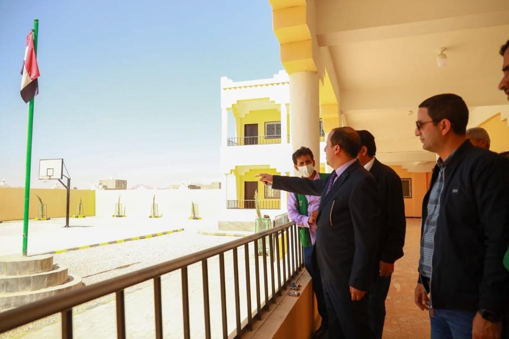 وزير الإعلام خلال زيارته التفقدية