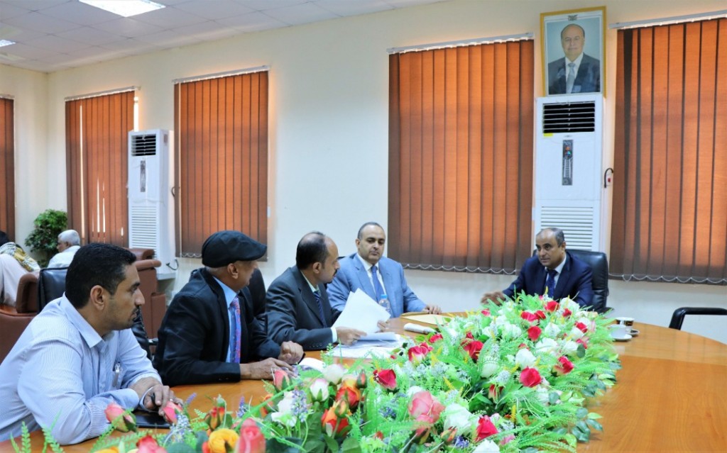 وزير المالية خلال اللقاء
