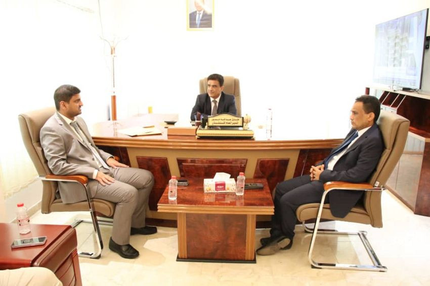 وزير النفط والمعادن خلال الاجتماع