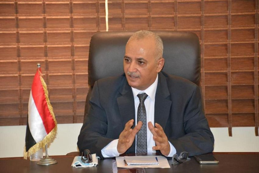 وزير المياه والبيئة خلال اللقاء