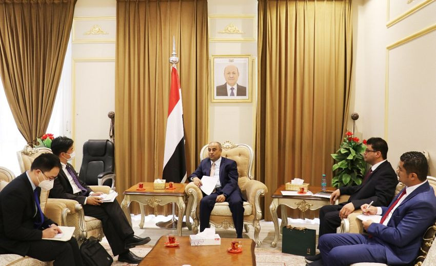 وزير المالية خلال اللقاء