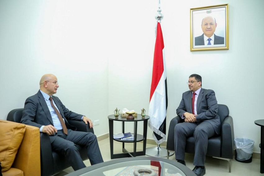 وزير الخارجية خلال اللقاء