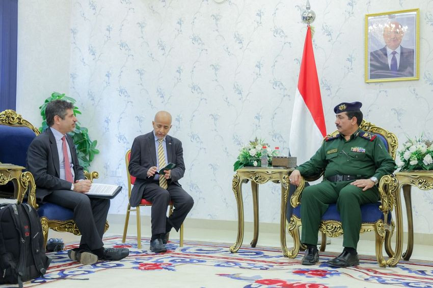 وزير الداخلية خلال اللقاء