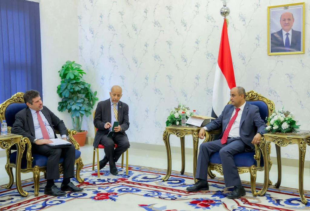 وزير المالية يبحث مع السفير الأمريكي أولويات السياسة المالية للحكومة وتحديات المالية العامة
