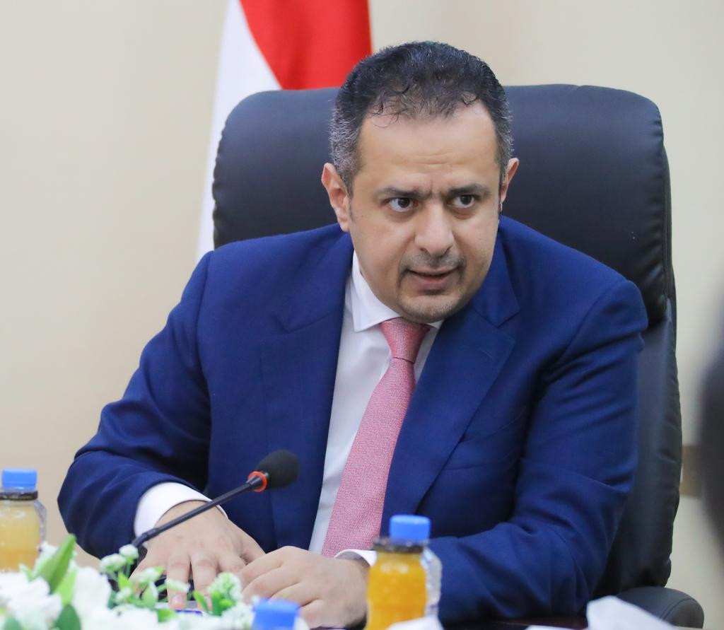 رئيس الوزراء يشيد بالقبض على شحنة مهربة من الطائرات المسيرة في شحن