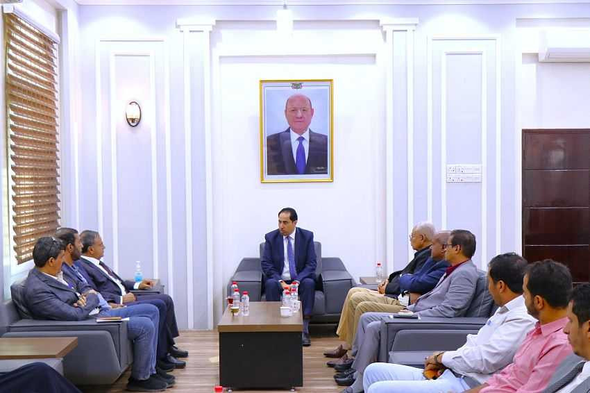 وزير الشباب والرياضة خلال اللقاء