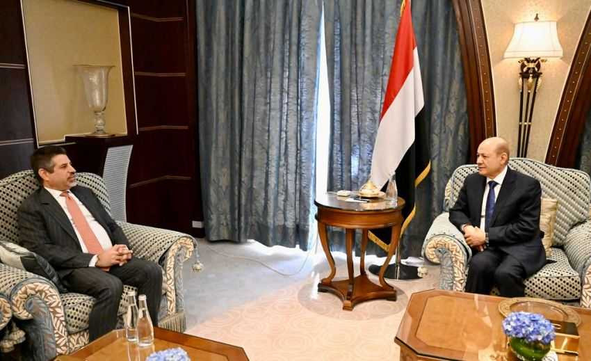 رئيس مجلس القيادة الرئاسي خلال اللقاء