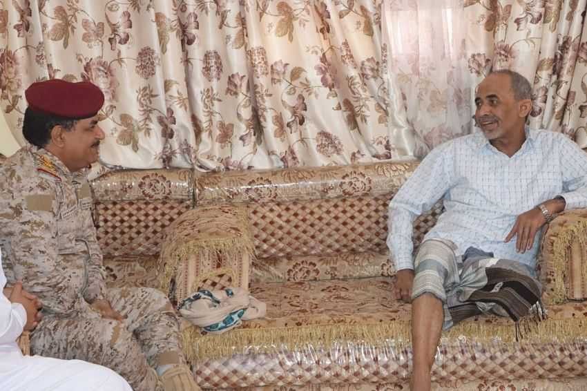 وزير الدفاع خلال اللقاء