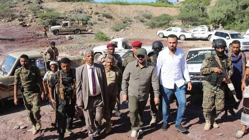 وزير الأشغال والطرق خلال الزيارة