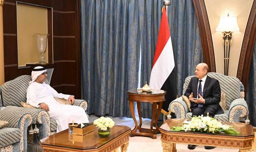 رئيس مجلس القيادة الرئاسي خلال اللقاء