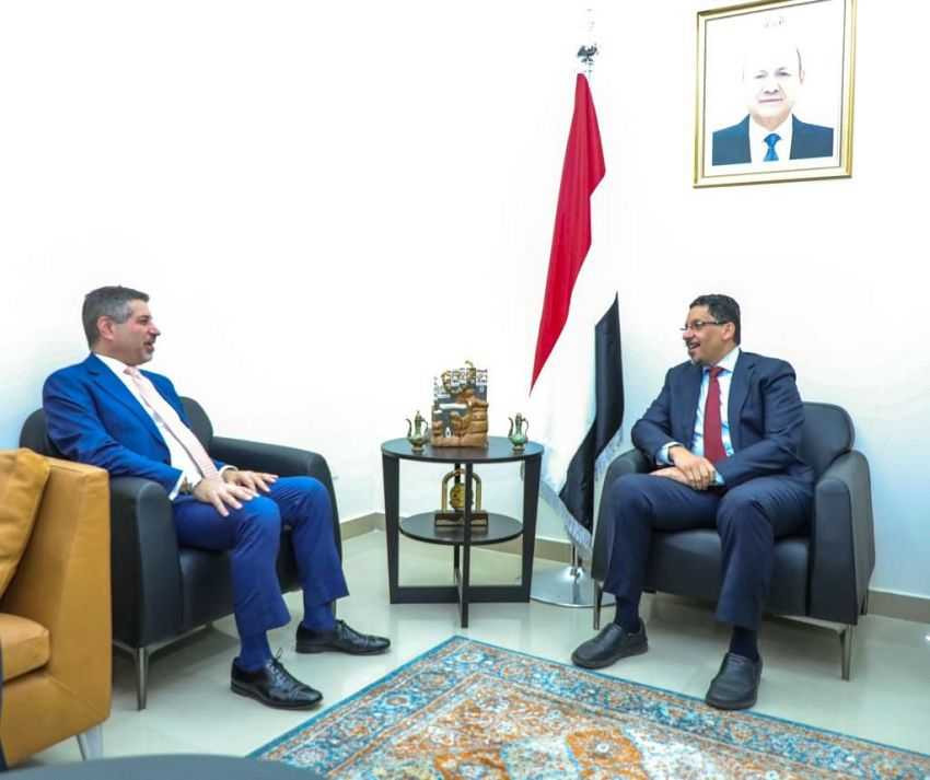 وزير الخارجية خلال اللقاء