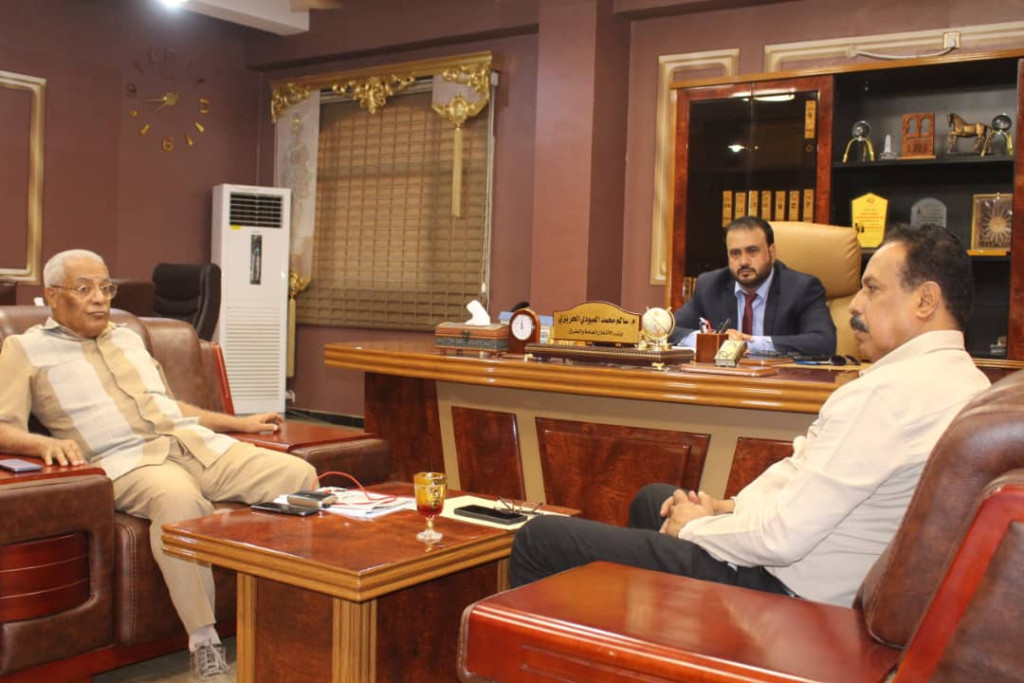 مناقشة أوضاع مؤسسة الطرق ومعالجة الإشكاليات التي تواجهها