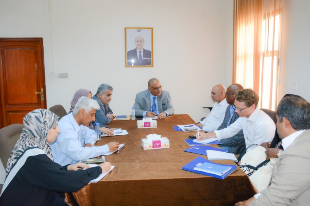وزير التخطيط يبحث مع الأمم المتحدة مستوى التدخلات الإنسانية في اليمن