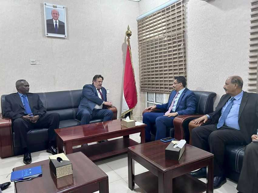 وزير الخارجية خلال اللقاء