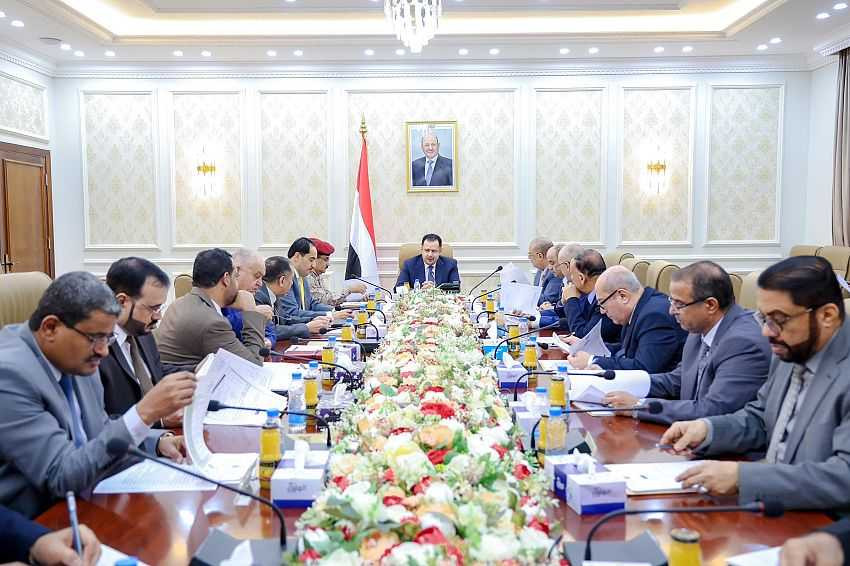 اجتماع مجلس الوزراء برئاسة رئيس الوزراء الدكتور معين عبدالملك