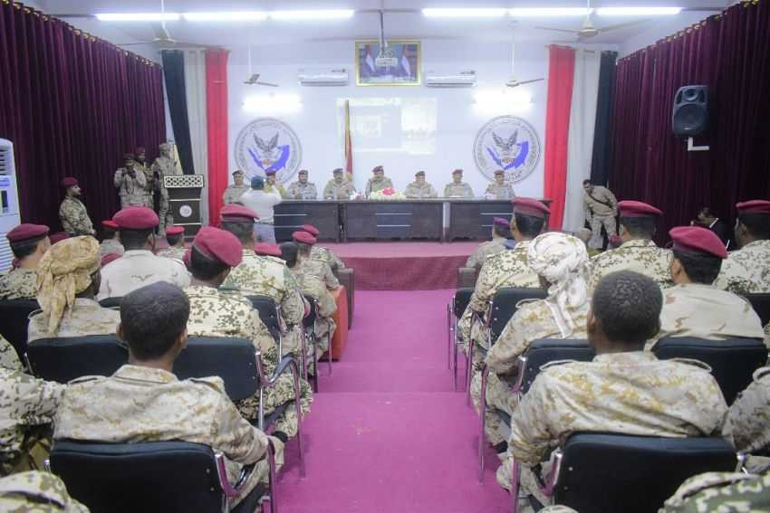 وزير الدفاع الفريق الركن محسن محمد الداعري