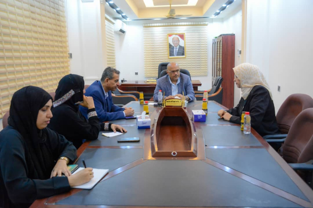 وزير التخطيط يناقش مع مجلس الاعتماد إمكانية دعم المسارات الأكاديمية