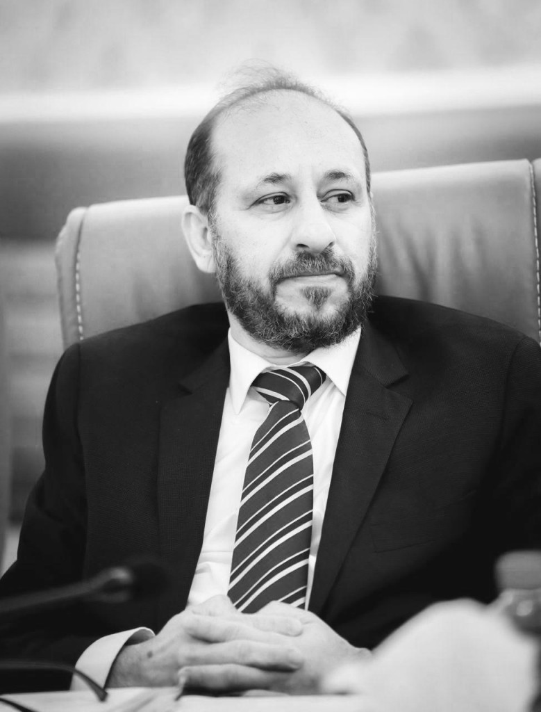 مجلس الوزراء ينعى وزير الاتصالات وتقنية المعلومات