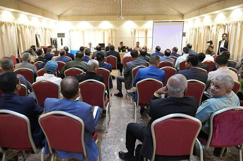لقاء وزير الداخلية باللجنة العسكرية والأمنية