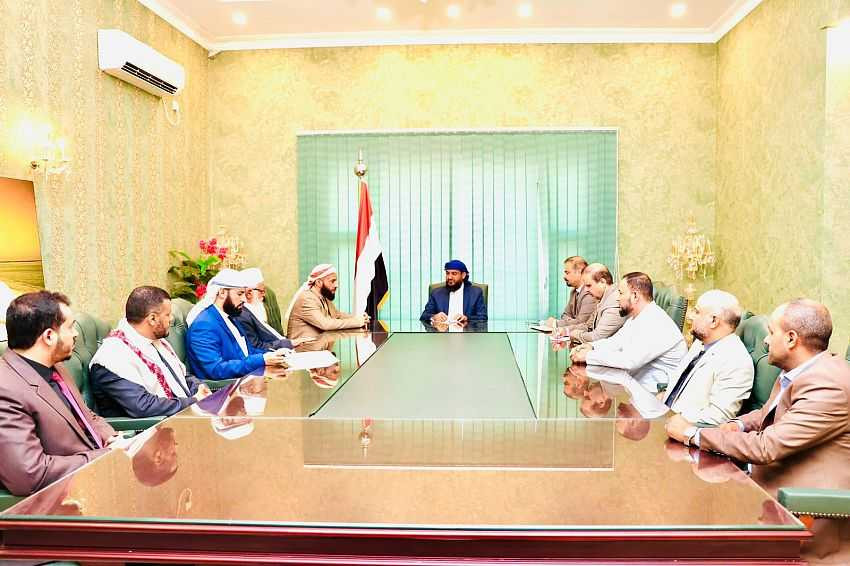 اجتماع عضو مجلس القيادة المحرّمي بقيادة وزراة الأوقاف والإرشاد