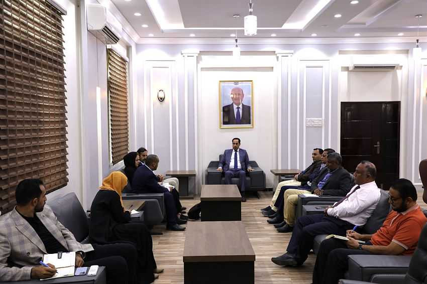 لقاء وزير الشباب والرياضة مع مدير مكتب منظمة الأمم المتحدة للطفولة "اليونيسف" في عدن