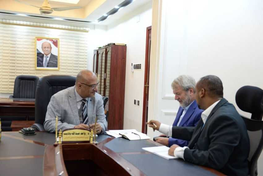 مع الممثل المقيم لمنظمة الأمم المتحدة للطفولة (اليونيسف)