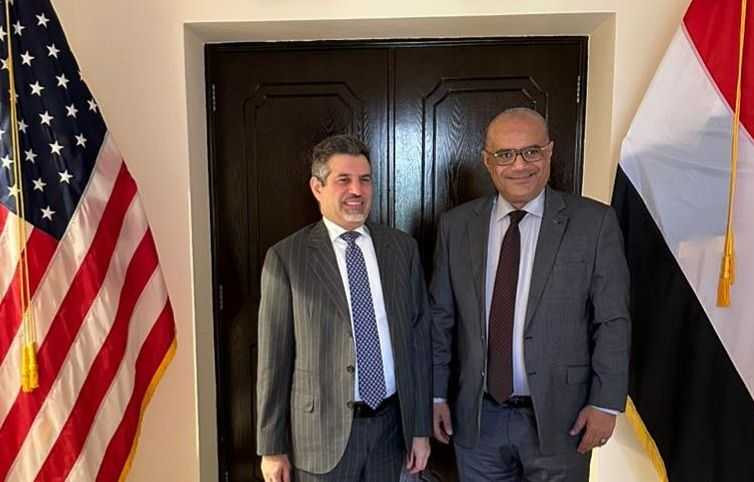 لقاء وزير التخطيط بالسفير الأمريكي لدى بلادنا