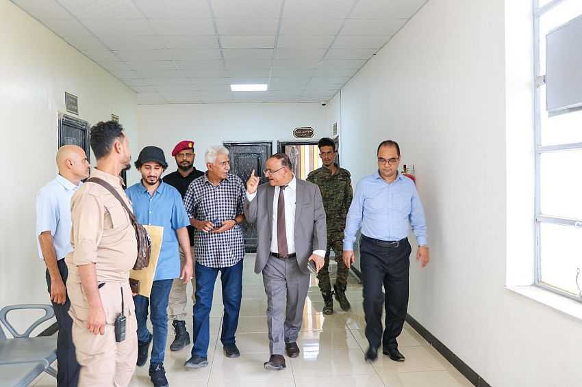 زيارة وزير النقل التفقدية لديوان الوزارة