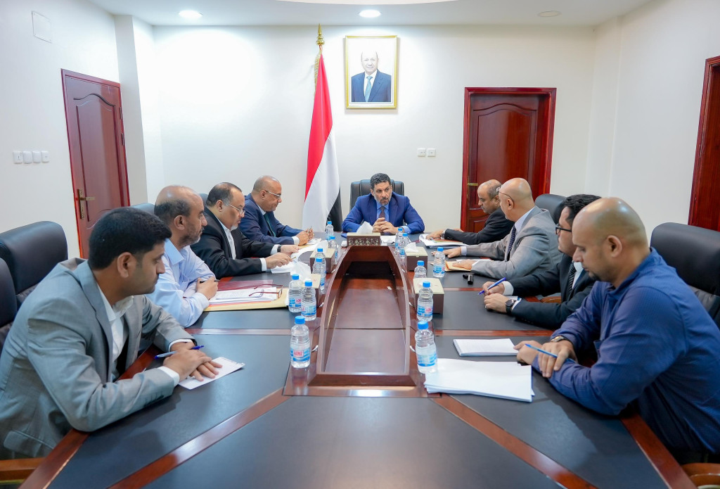 اجتماع حكومي برئاسة رئيس الوزراء يقر إطلاق خدمة الإنترنت عبر الأقمار الصناعية "ستارلينك"