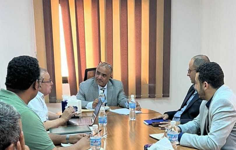 لقاء وزير التخطيط القائم بأعمال وزير الاتصالات بالقائمين على الشركة اليمنية للاتصالات الدولية (تيليمن)