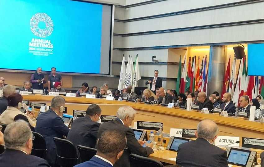 مشاركة وزير التخطيط في اجتماع المحافظين العرب مع رئيس البنك الدولي في واشنطن