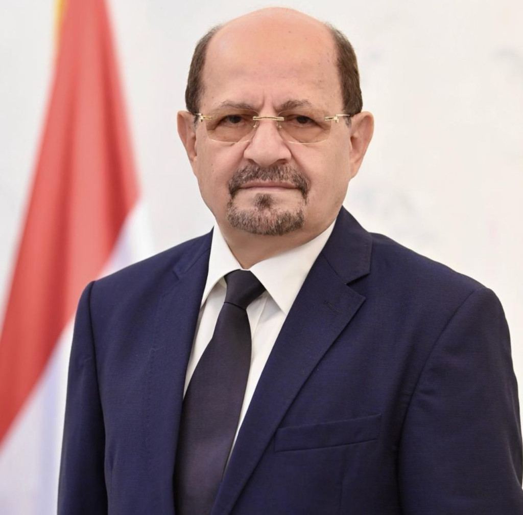 وزير الخارجية الزنداني يجري اتصالاً هاتفياً بنظيره السوري