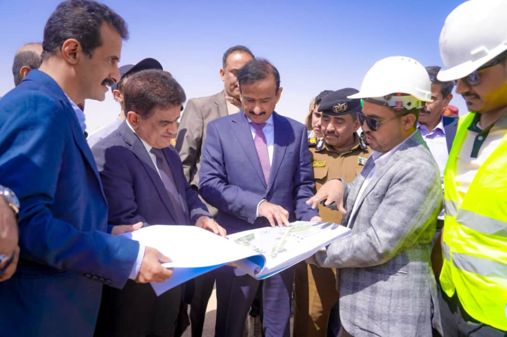 وزير النفط ومحافظ شبوة يدشنان الأعمال الإنشائية في مشروع كلية الطب والعلوم الصحية بالمحافظة
