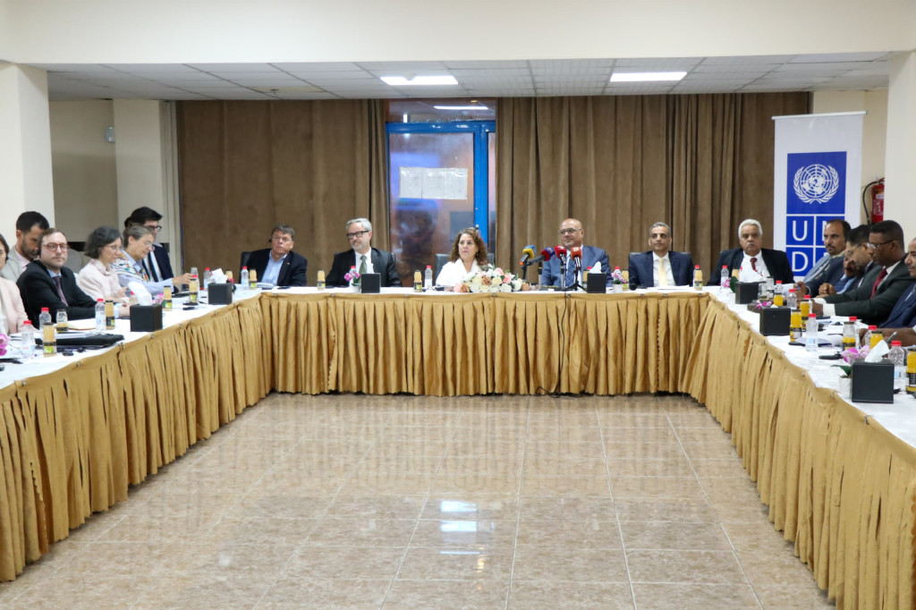 اجتماع برئاسة وزير التخطيط يناقش وثيقة البرنامج القطري لبرنامج الأمم المتحدة الإنمائي للعام 2024 وخطة المشاريع للعام 2025