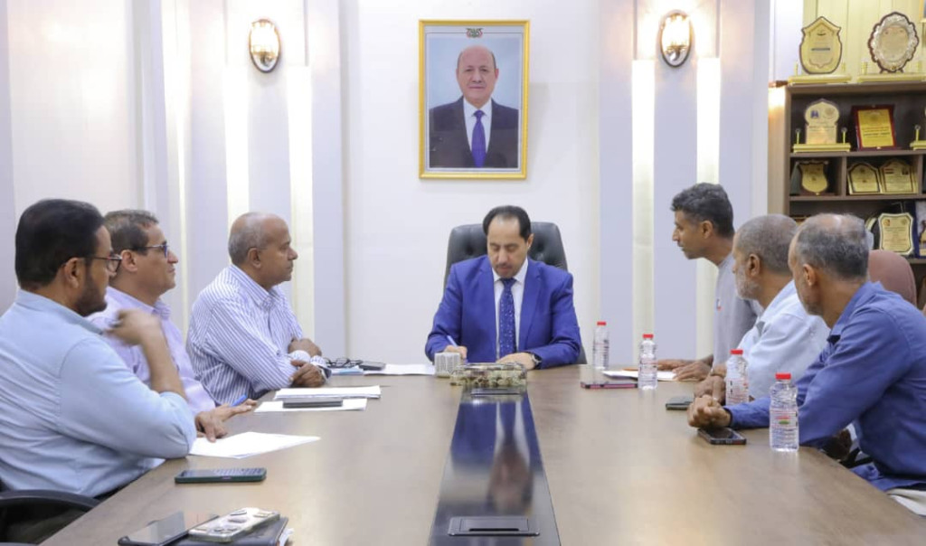 اجتماع يناقش أوضاع قطاع الشباب والرياضة في الضالع