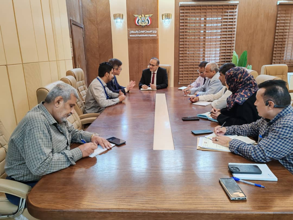 وزير الصحة يبحث مع منظمة "إنترسوس" وبعثة أطباء بلا حدود البلجيكية تدخلاتهما في القطاع الصحي