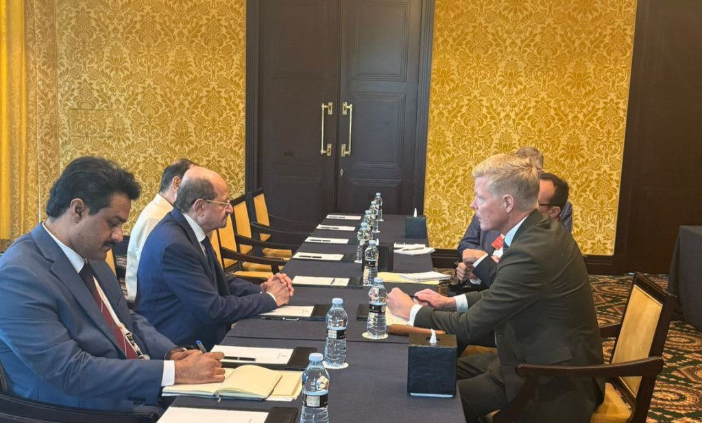 وزير الخارجية يبحث مع المبعوث الأممي مستجدات الأوضاع في اليمن