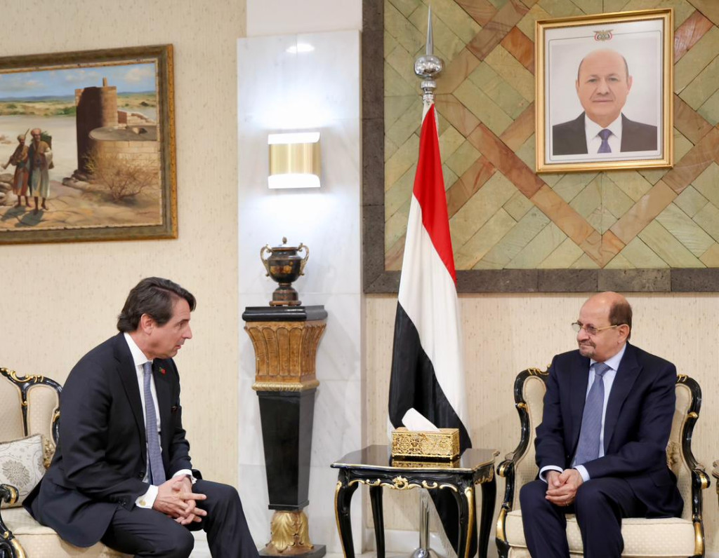 رئيس الوزراء يستقبل سفير البرتغال غير المقيم لدى اليمن