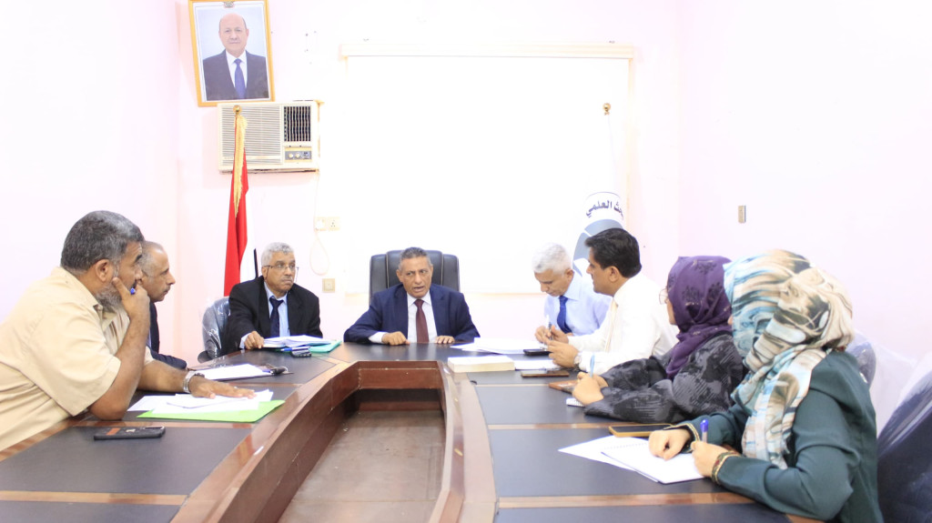 الوزير نعمان يترأس اجتماعاً لمناقشة أطر إعداد اللائحة التنفيذية لقانون التعليم العالي