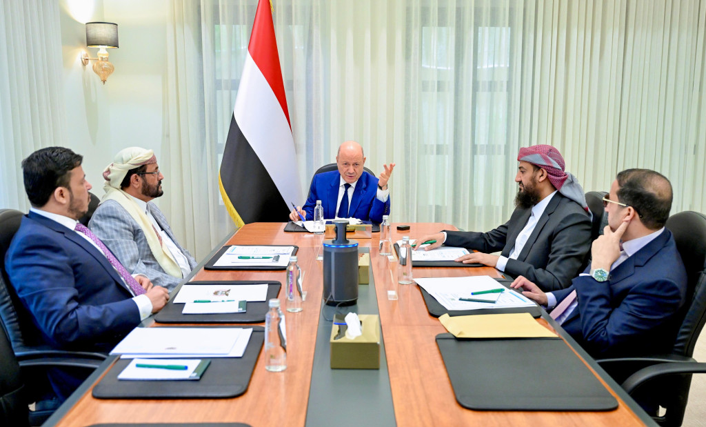 مجلس القيادة يناقش آليات الاستجابة لتداعيات التطورات المحلية والاقليمية