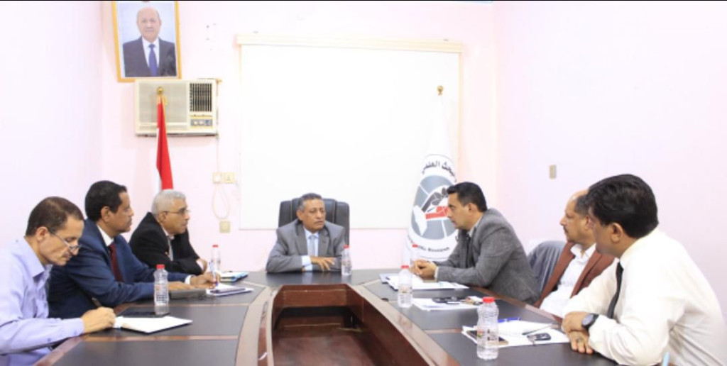 اجتماع في عدن يناقش وضع العملية التعليمية في جامعة أرخبيل سقطرى