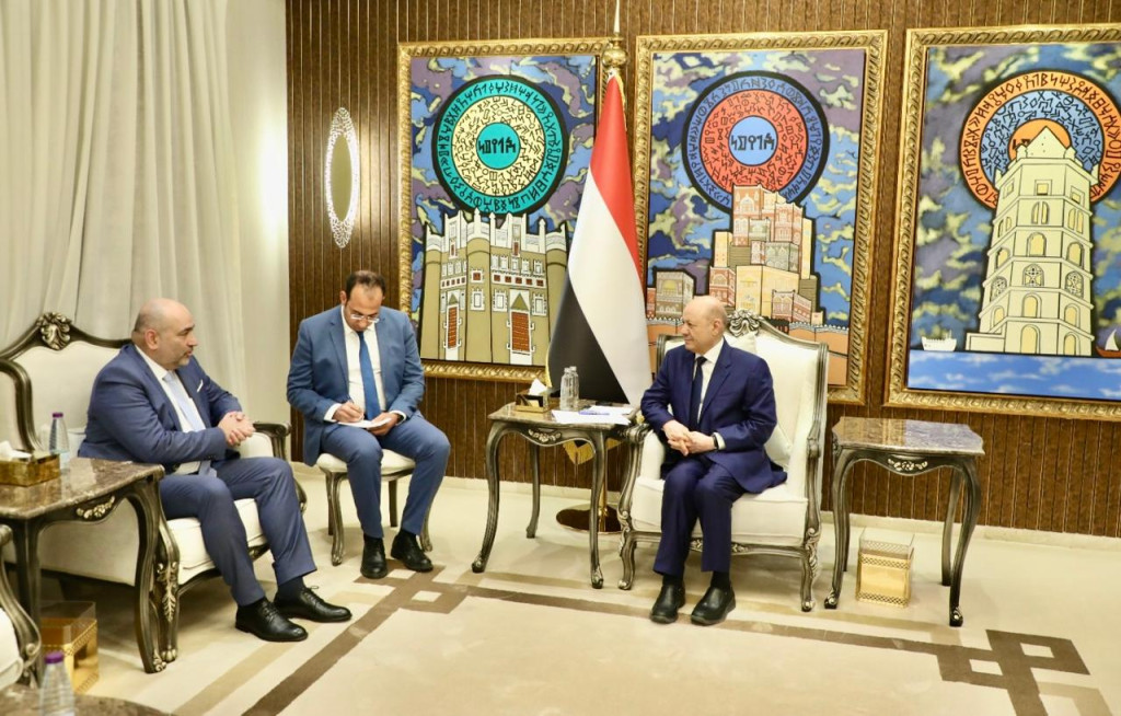 رئيس مجلس القيادة يستقبل نائب رئيس البرلمان الألماني